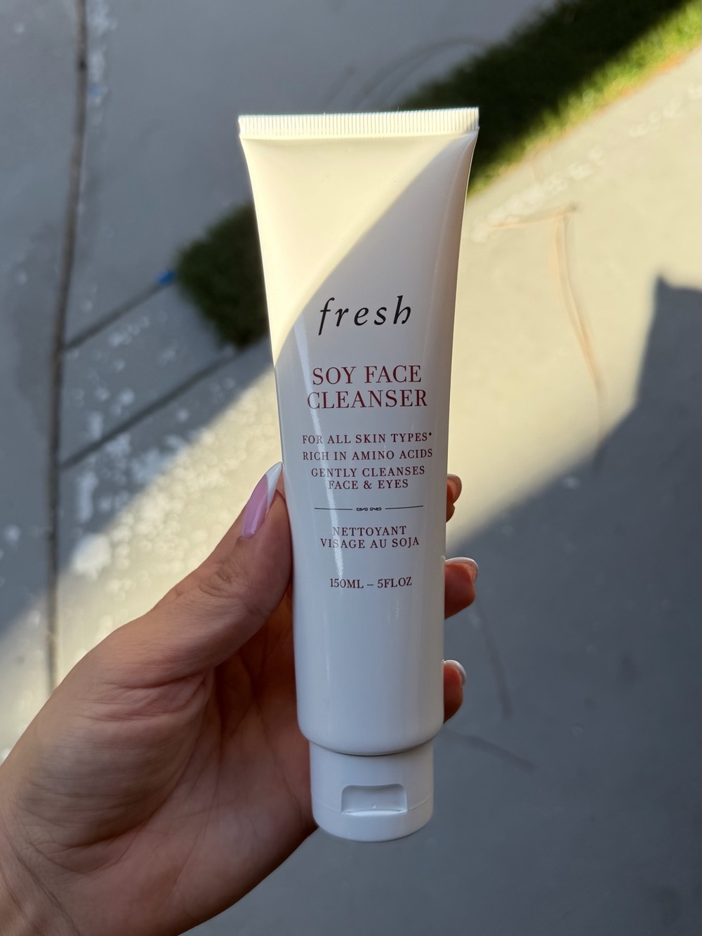 fresh Soy Face Cleanser — White